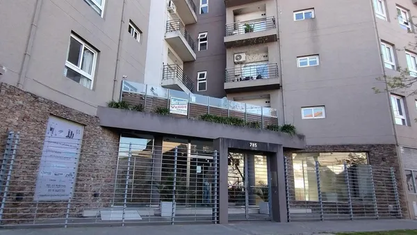 Departamento en Av. Argentina al 700