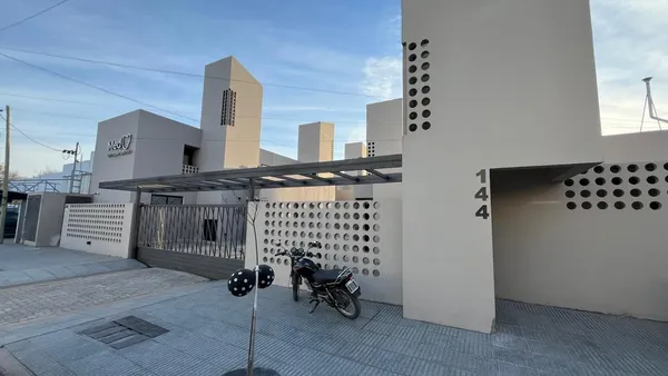 Departamento en Emilio Nuñez al 100