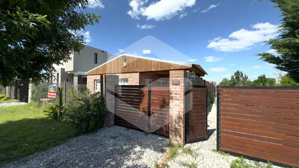 Casa en Las Tardes Norte al 2900