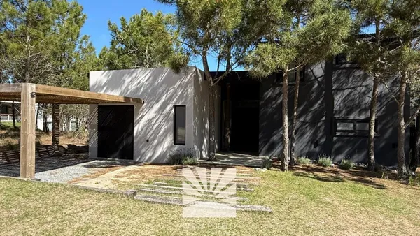 Casa en Maritimo IV al 99