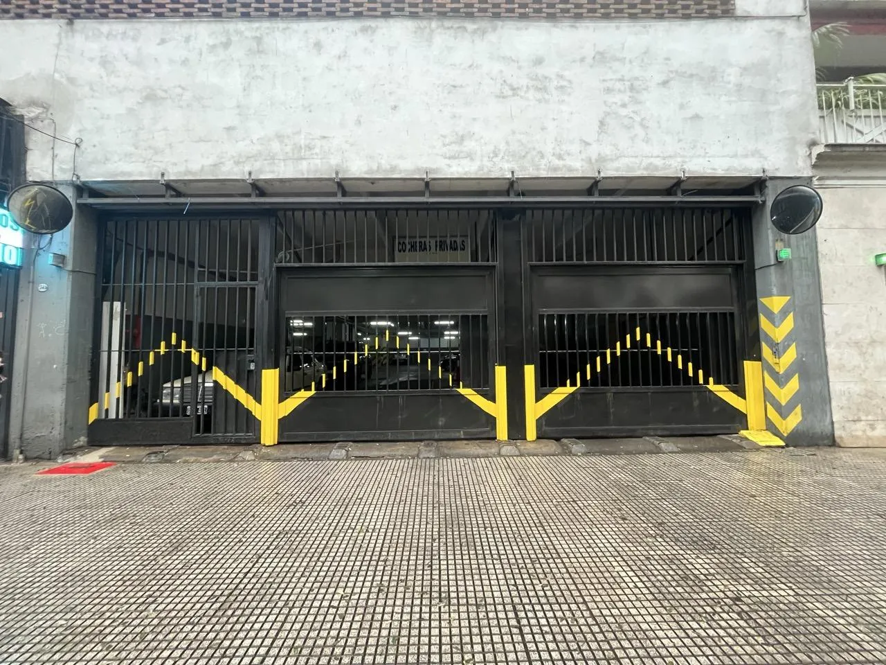 Cochera en Av. Federico Lacroze al 2300