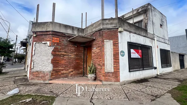 Casa en Cerrito al 3600