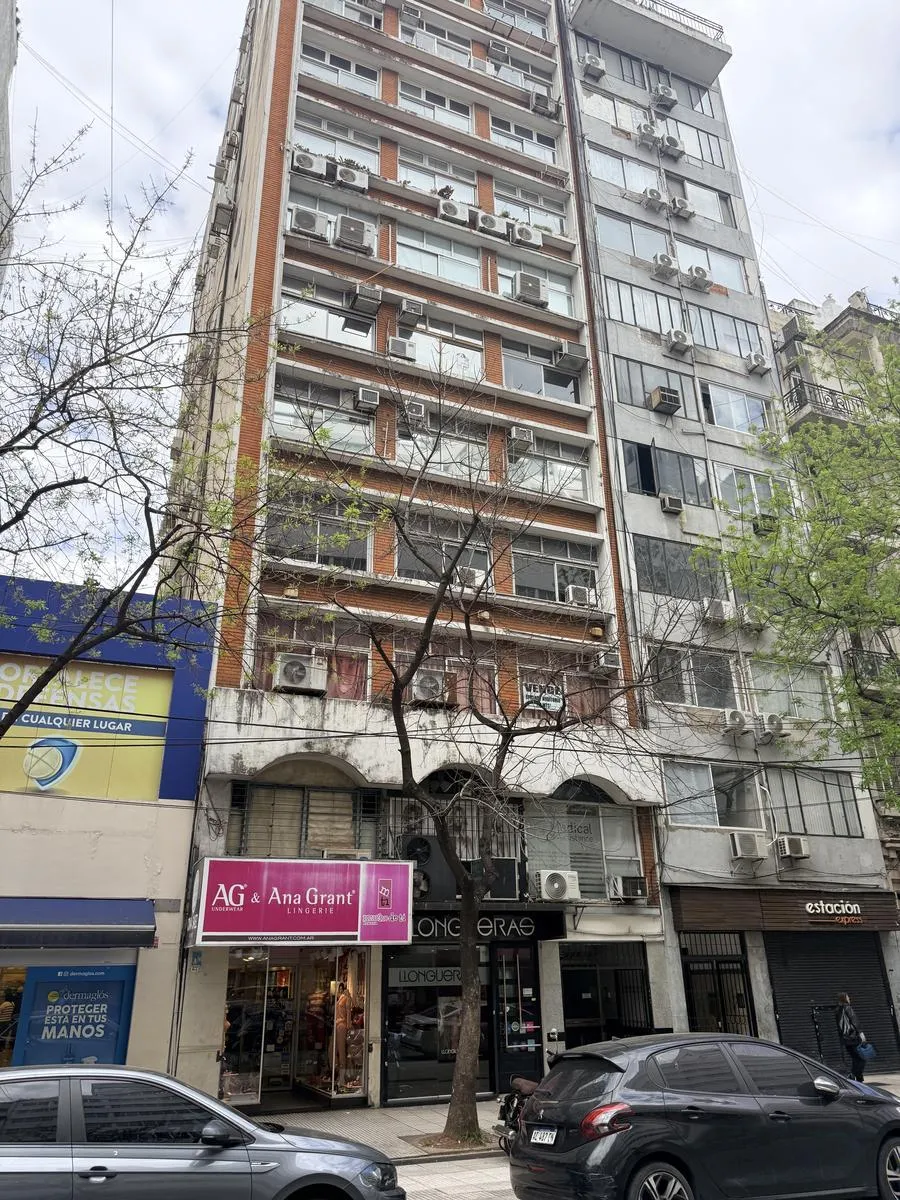 Oficina en Uruguay al 400