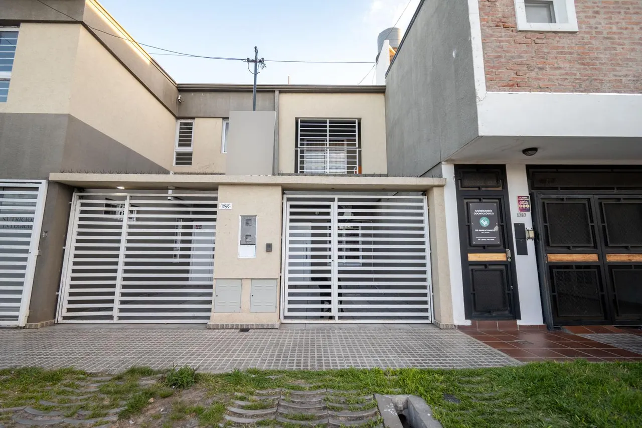 Departamento en pedro de vega al 1700