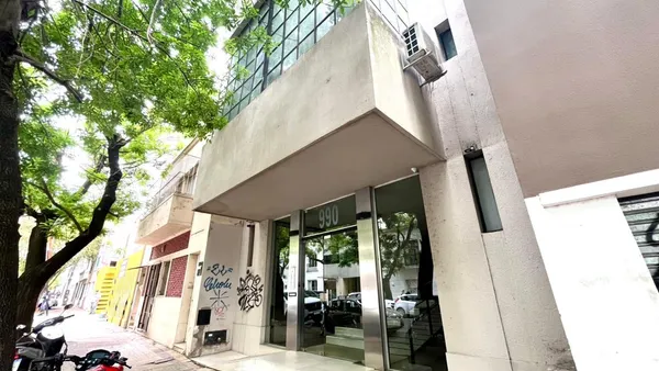 Oficina en 48 e/ 14 y 15 n 990 Piso 7 Oficina C