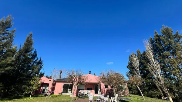 Casa en casa en venta en barrio cerrado Las cortaderas 131 y 635