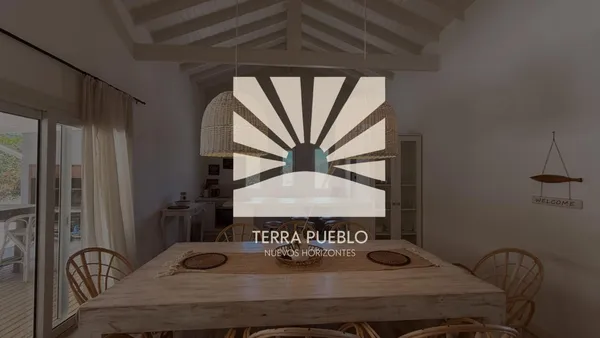 Casa en Ecuestre al 400