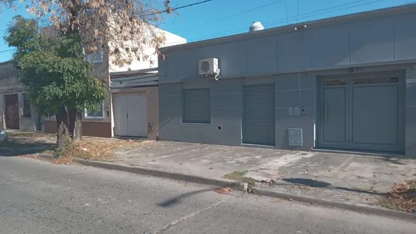 Casa en calle 14 entre 164 y 165