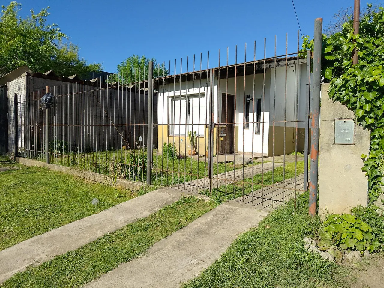 Casa en 461 b /14 C y 15 al 500