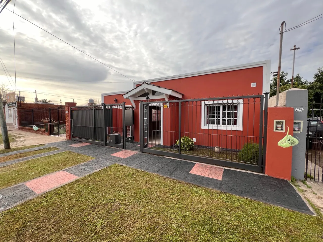 Casa en Pedro Mena al 700