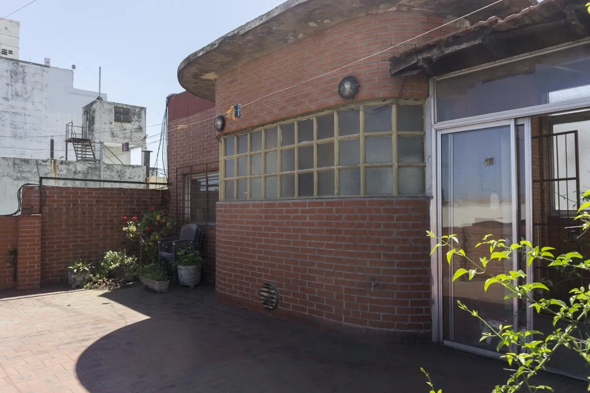 Departamento en Av. San Juan al 1500, 2º piso
