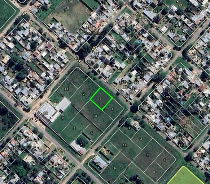 Terreno en 154 e/ 69 y 70