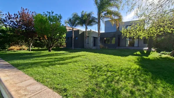 Casa en Barrio El Molino Manzana E Lote 10 Las Cañas