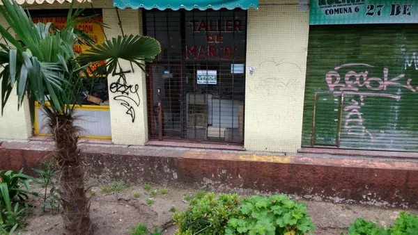 Local Comercial en Rojas 89