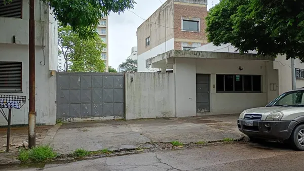 Galpon en 12 e/ 38 y 39 n 320