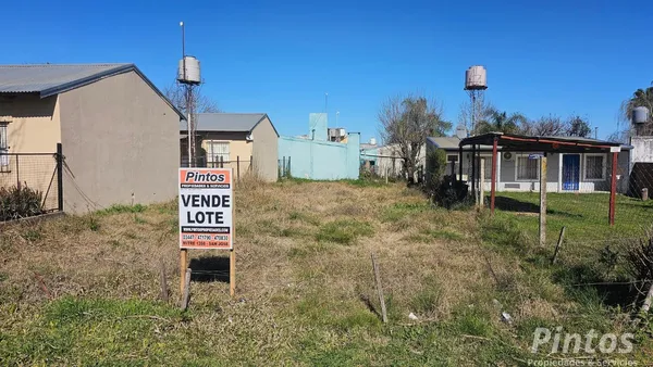 Terreno en San Lorenzo (e/ Remedios de Escalada y Maipú)
