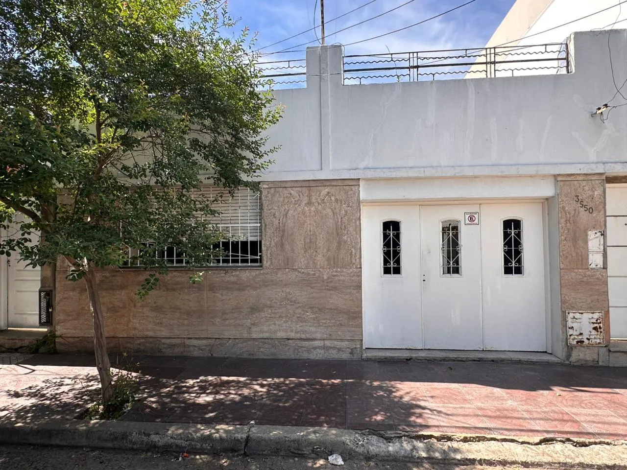Casa en J J Valle al 3500