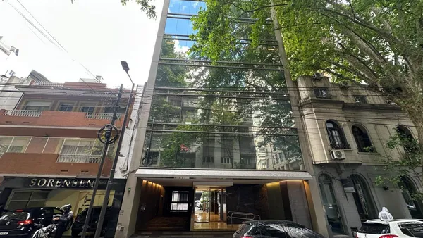 Oficina en Godoy Cruz al 2900