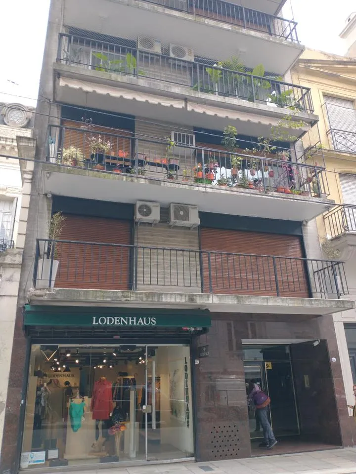 Departamento en Libertad e/ Arenales y Juncal n 1274 Piso 3