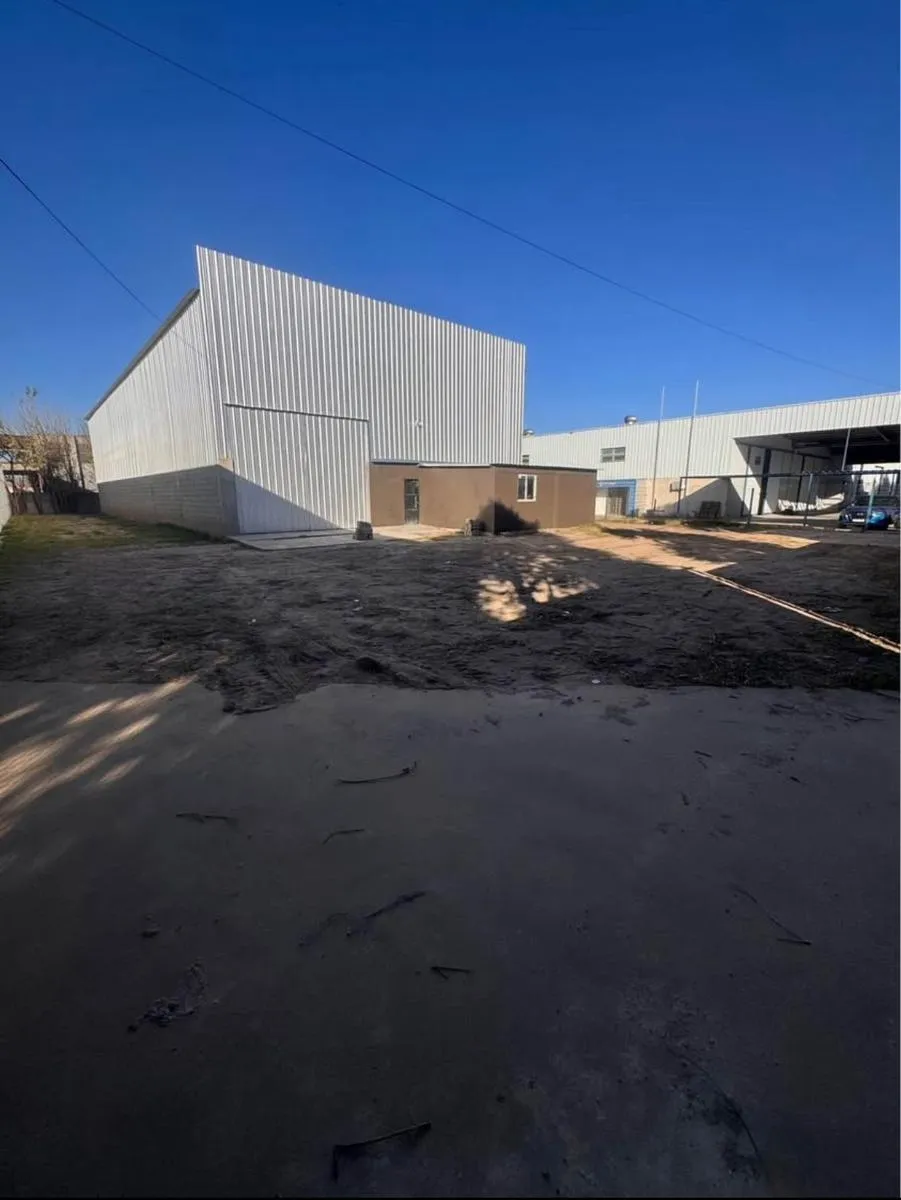 Local Comercial en Boulevard los Alemanes al 3400