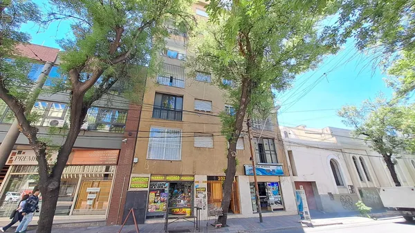 Departamento en Lavalle al 300