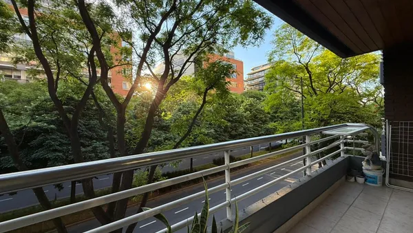 Departamento en juana manso al 1600