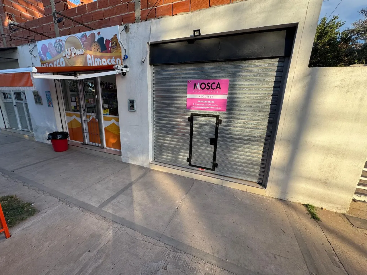 Local Comercial en Centenario al 1000