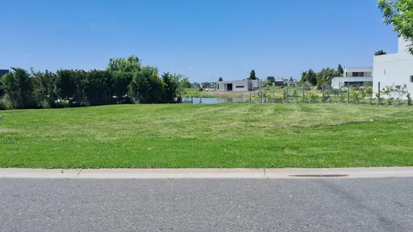 Terreno en Jose Hernandez al 6400