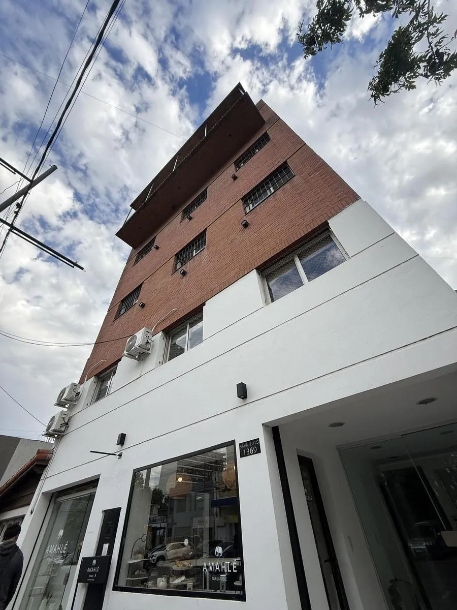 Oficina en Sarmiento al 1300