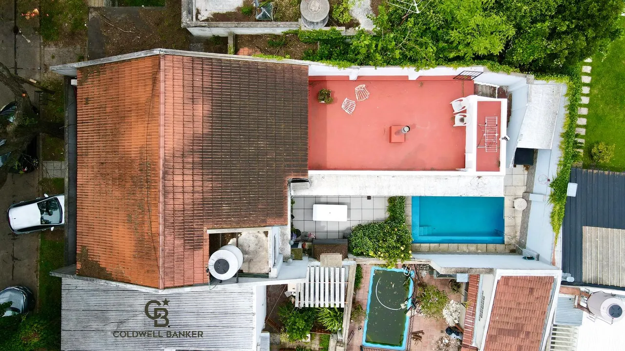 Casa en Carlos Pellegrini al 1500