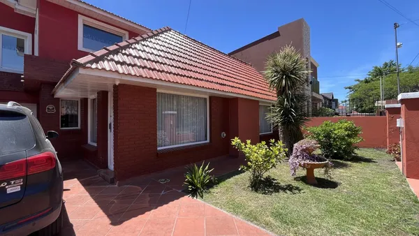 Casa en Casa 5 ambientes Los Pinares Mar del Plata