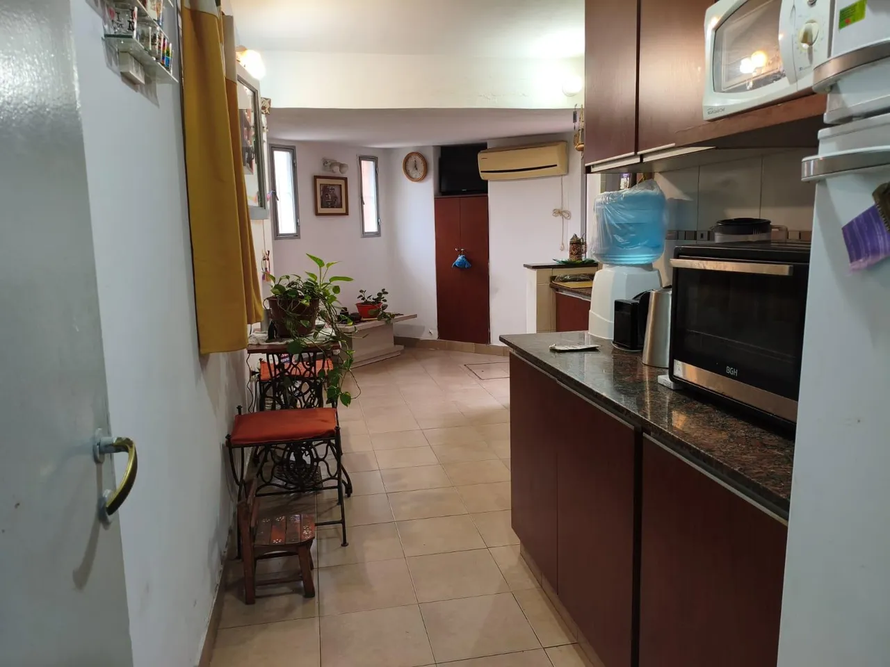 Casa en lamadrid al 1800