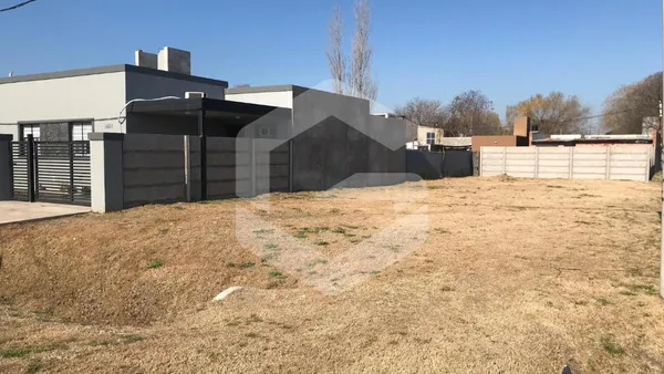 Terreno en San Juan al 1400