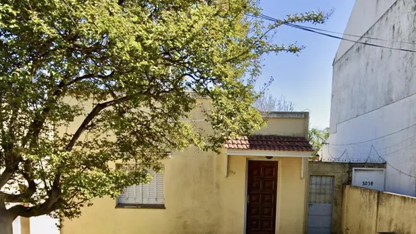 Casa en Calle 10 al 5000