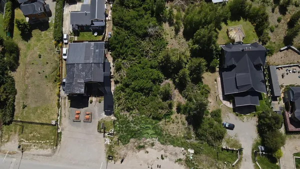 Terreno en Acceso a Cerro Catedral al 200