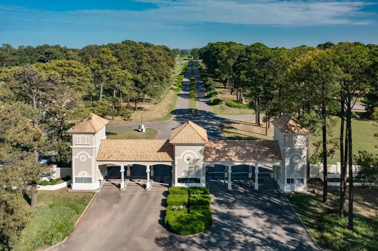 Terreno en VENTA LOTE CENTRAL - VISTA AL GOLF – PINARES COUNTRY CLUB – EXALTACIÓN DE LA CRUZ etapa 2