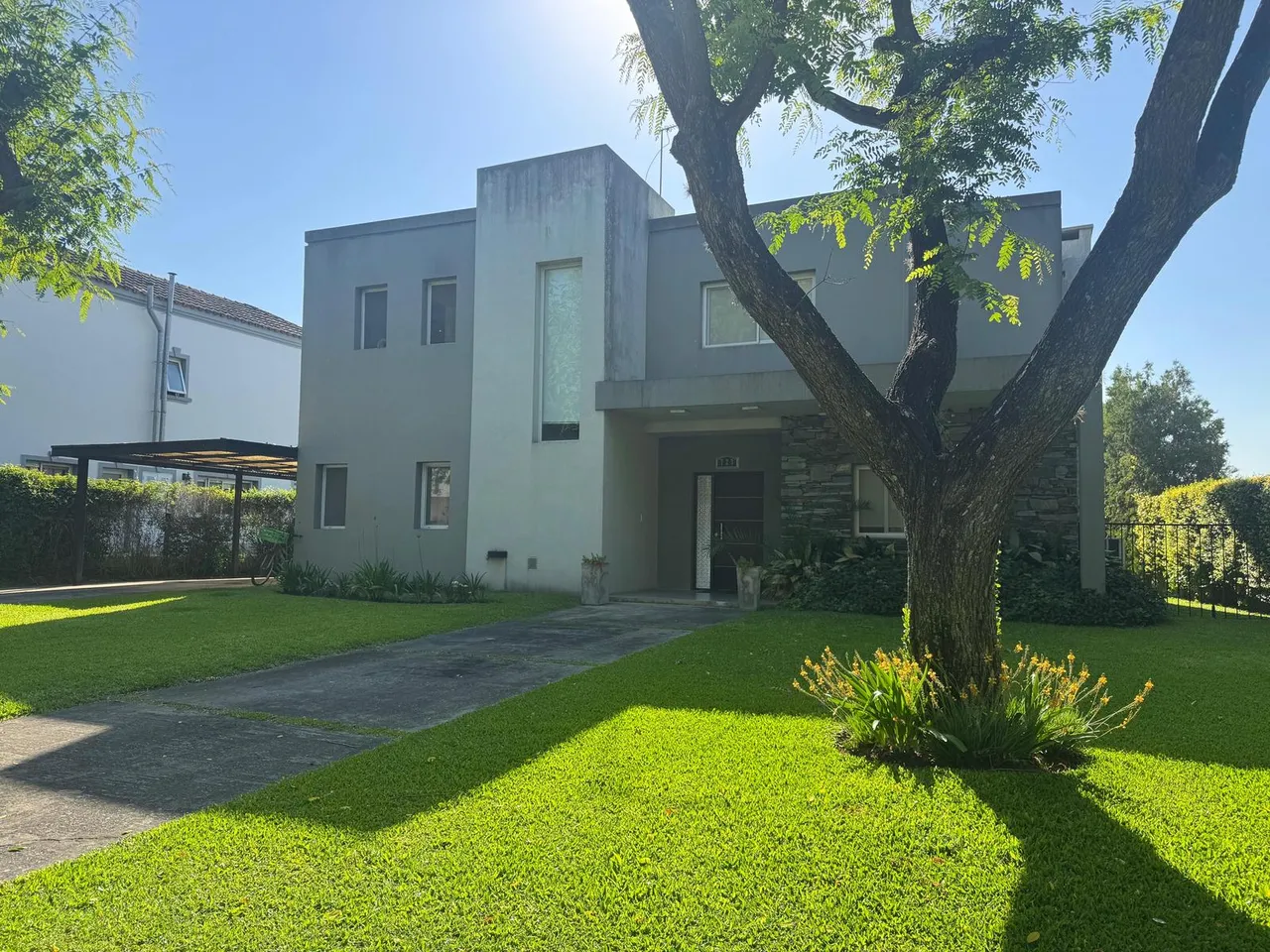 Casa en Barrio San Isidro Labrador, Italia al 5000