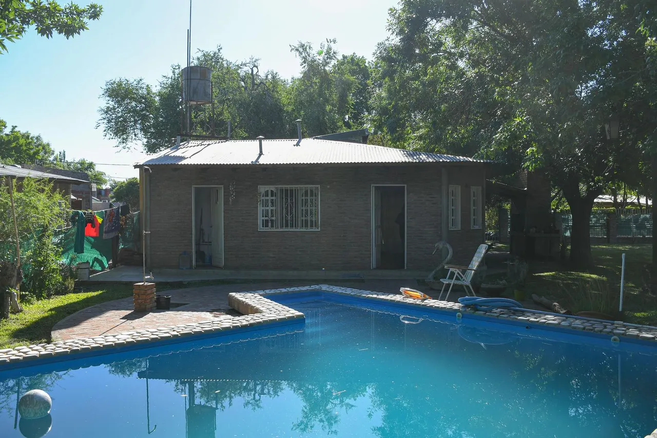 Casa en Centeno al 2100