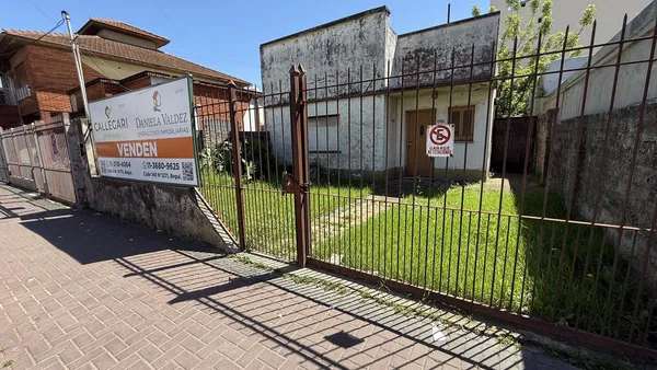 Casa en 15 al 4986