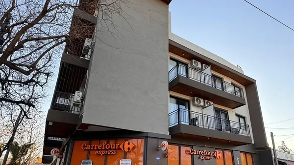 Departamento en Paso de los Andes al 2200