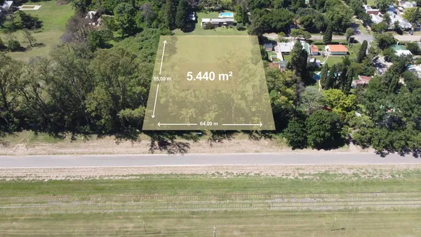 Terreno en Pedro A. Rios al 2500