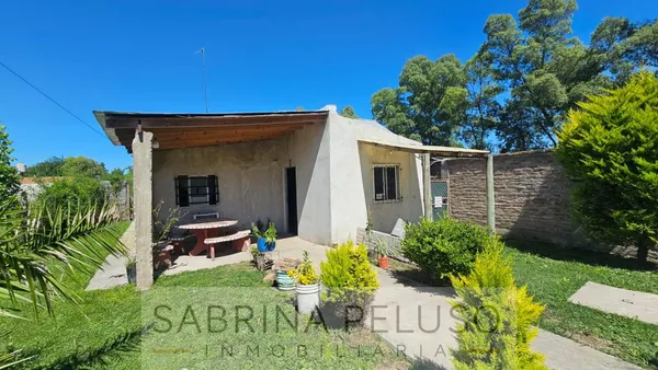 Casa en FABRE al 2000