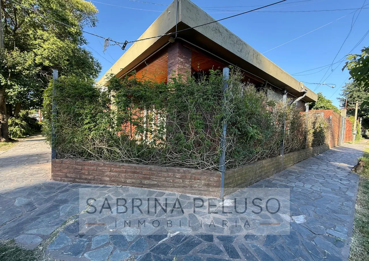Casa en Corvalan al 400