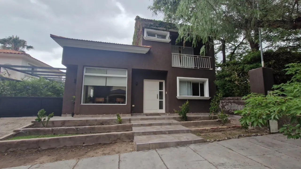 Casa en Barrio Dalvian