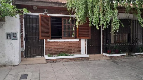 Departamento en Chiclana al 2000