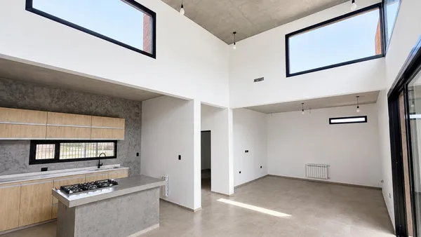 Casa en Venta Casa a estrenar 3 Dormitorios Barrio los Alamos