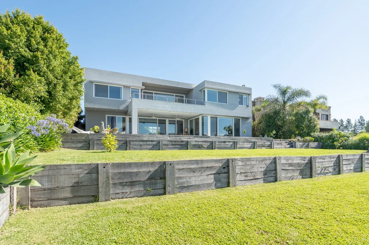 Casa en Barrio Nautico Albanueva