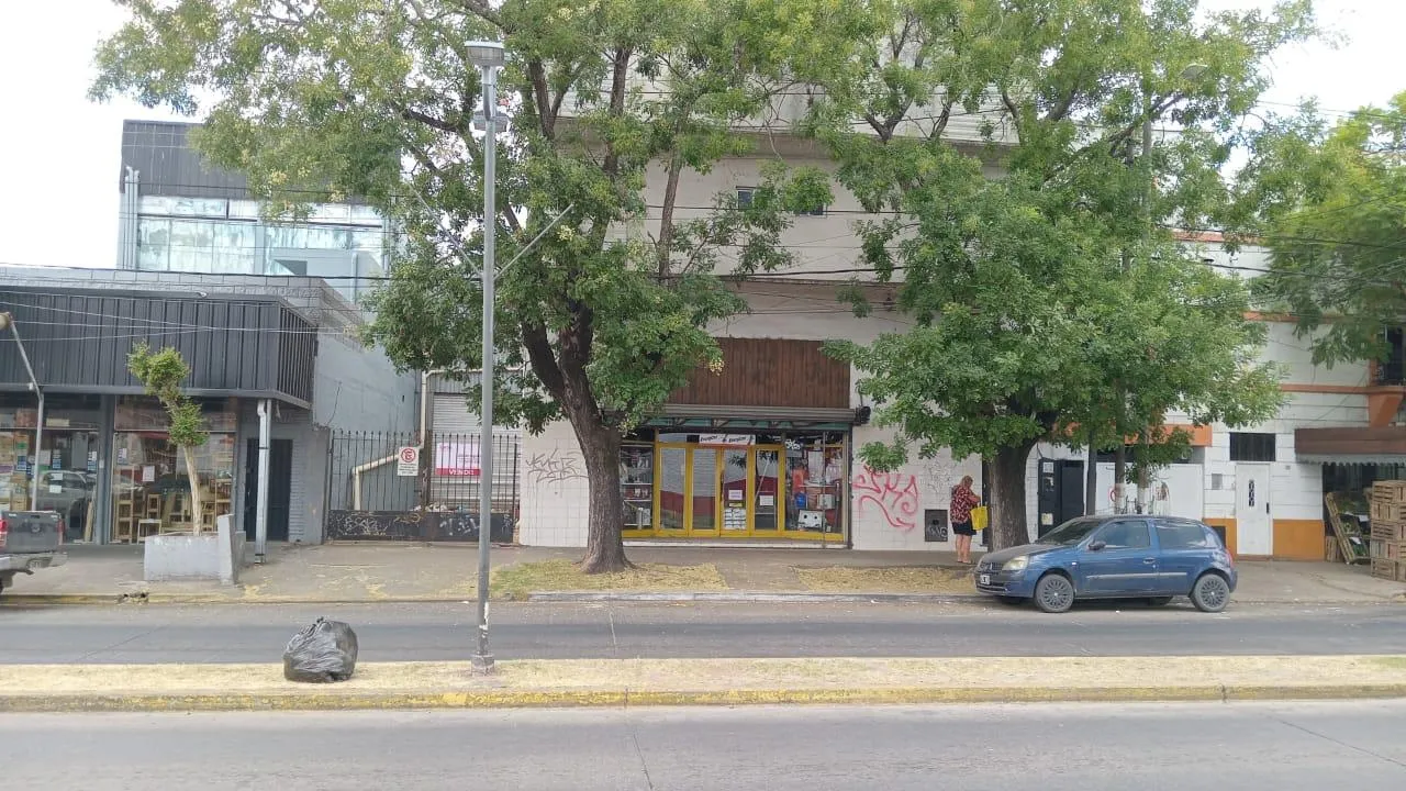 Local Comercial en Marquez al 1100 - Pilar