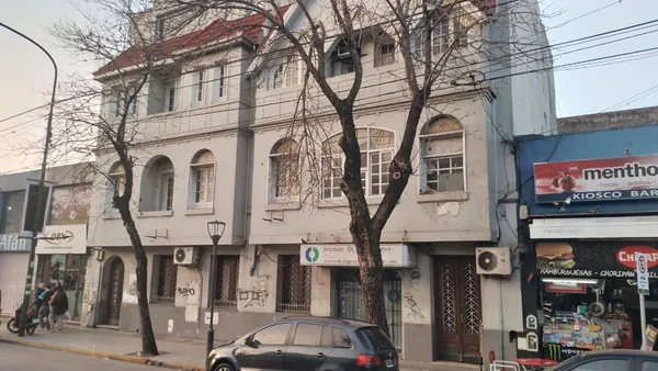 Edificio en Av centenario al 300