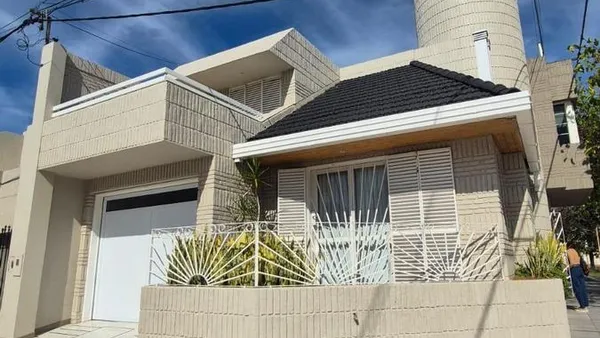 Casa en Mariano Quiroz al 200